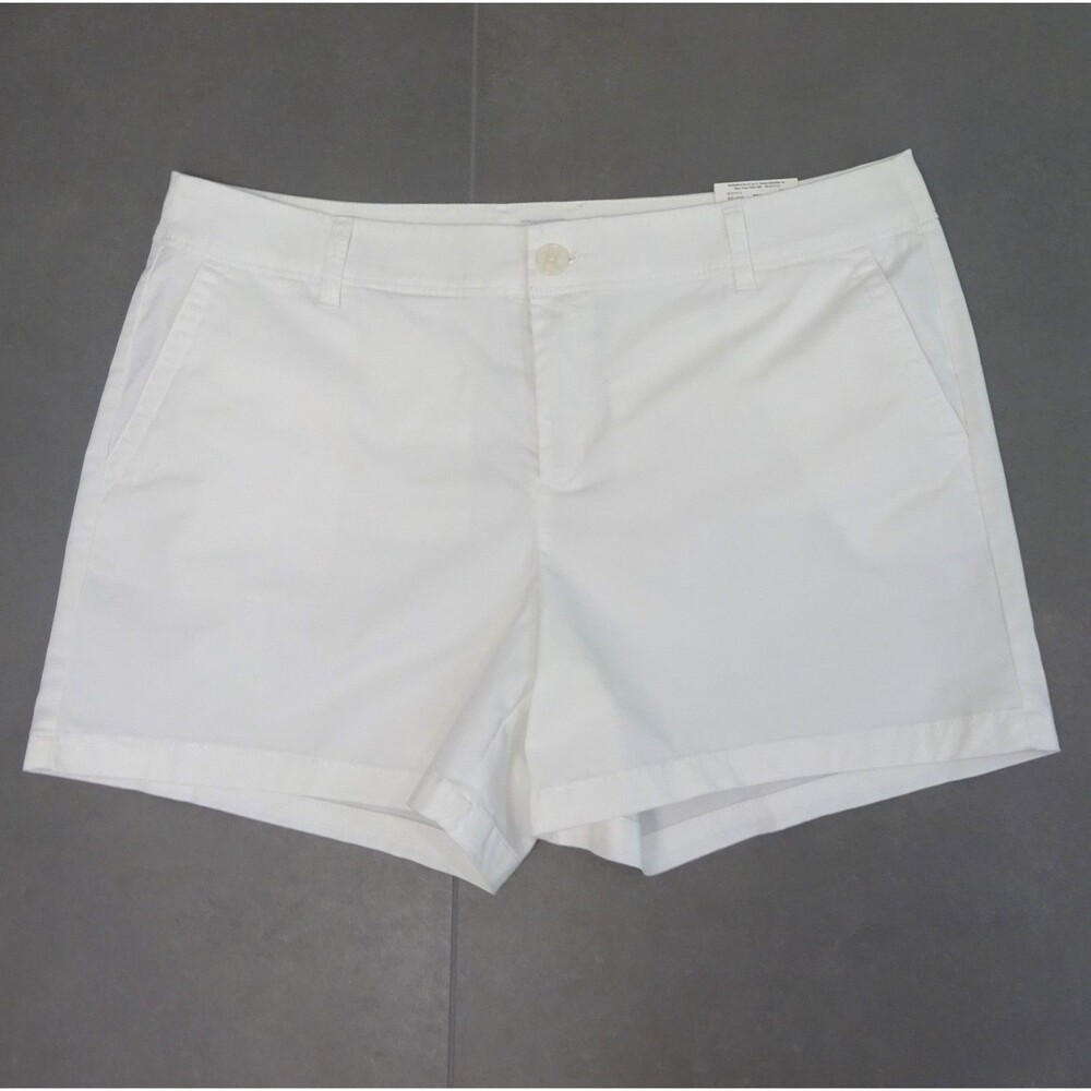 Liz Claiborne White Chino Shorts - Size 14